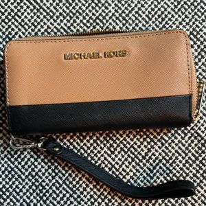 Michael Kors wallet